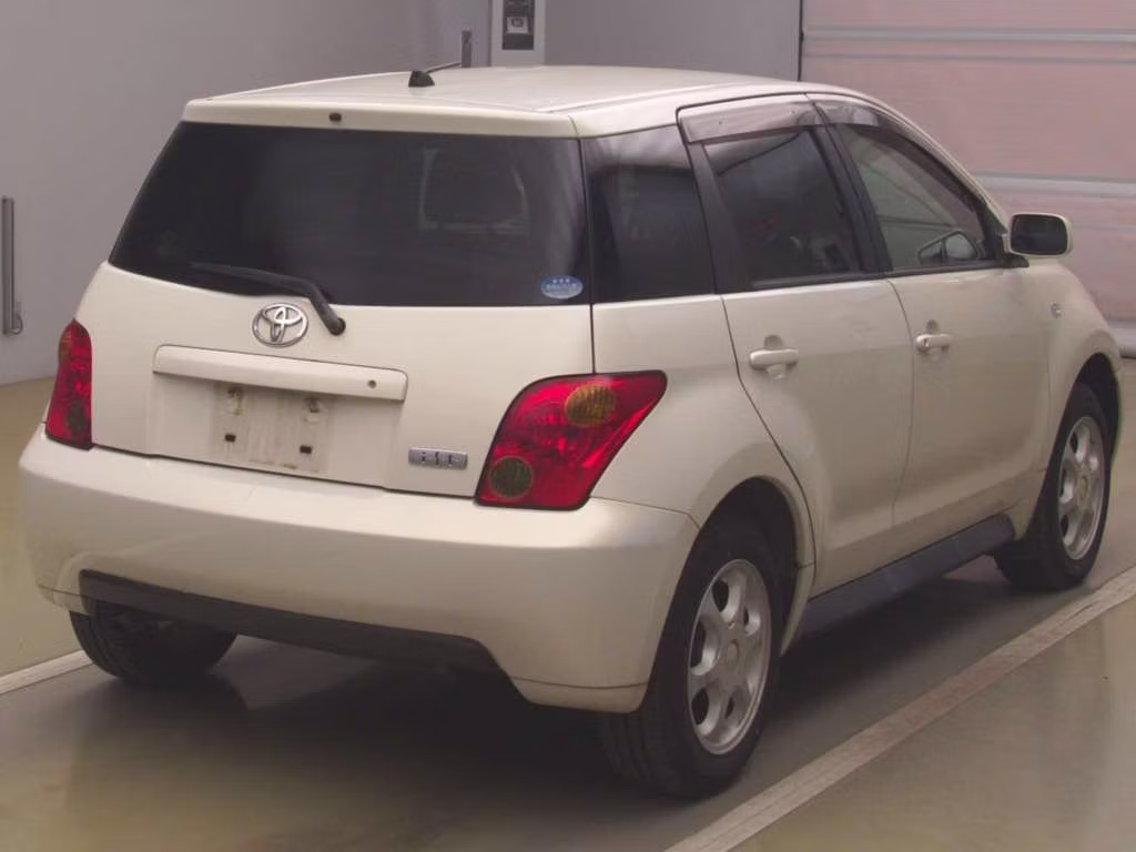 TOYOTA IST