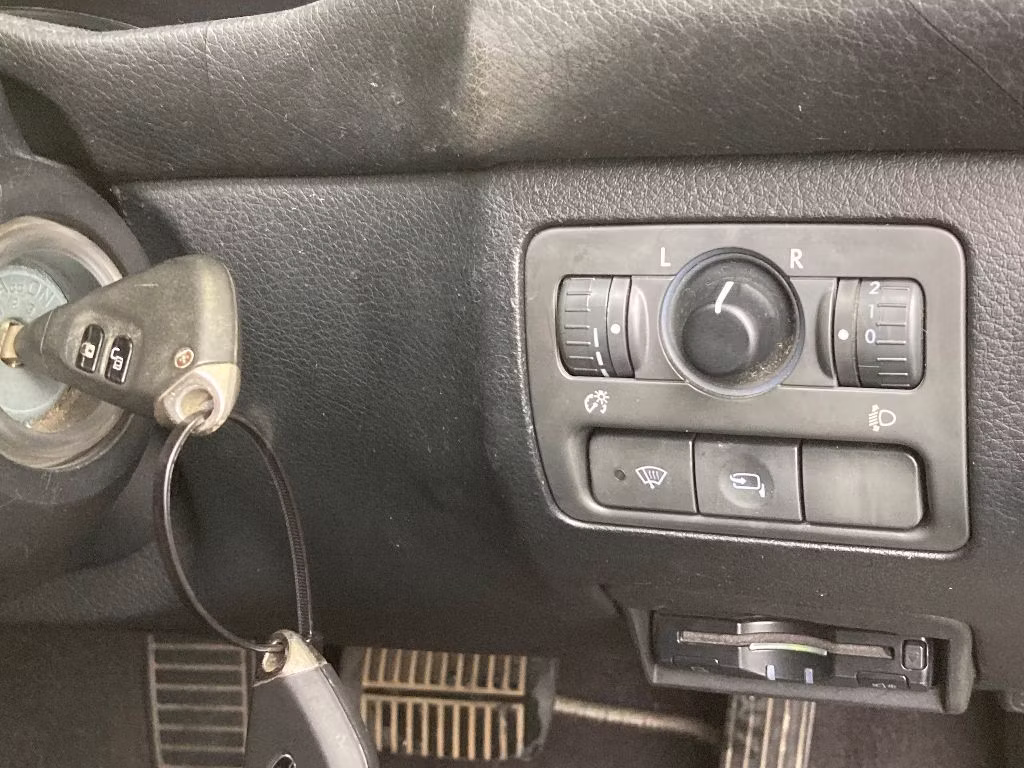 SUBARU LEGACY
