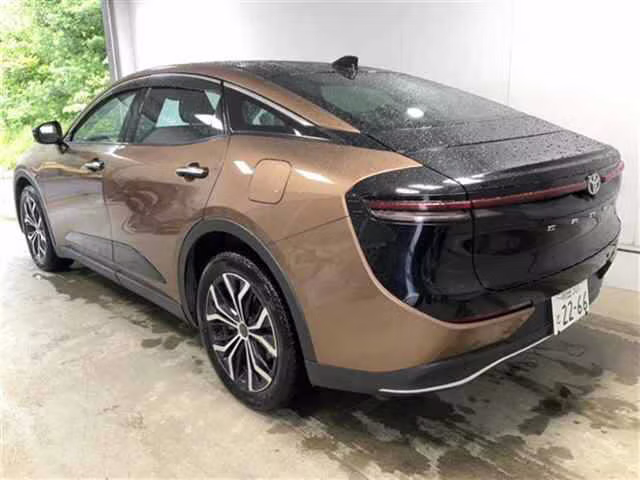 TOYOTA CROWN