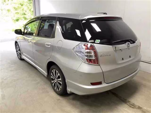 HONDA FIT SHUTTLE