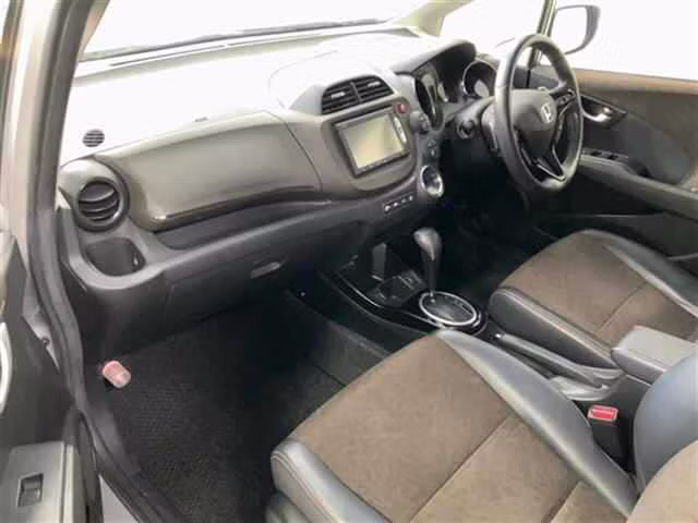 HONDA FIT SHUTTLE