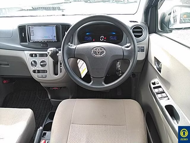 TOYOTA PIXIS EPOCH