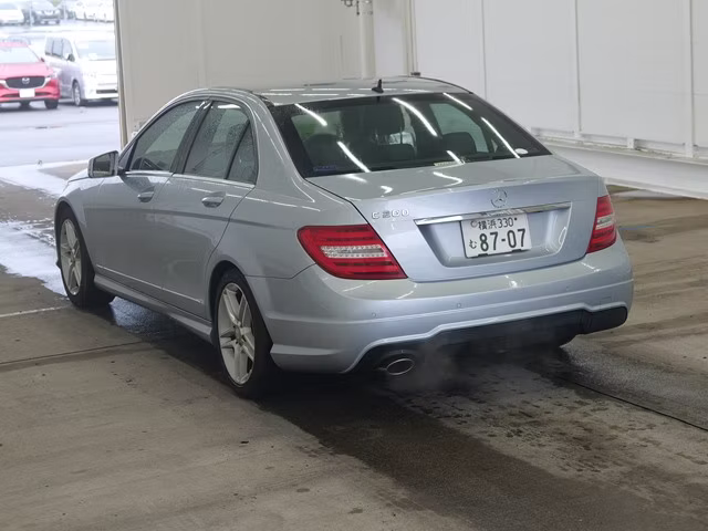 MERCEDES-BENZ C-CLASS