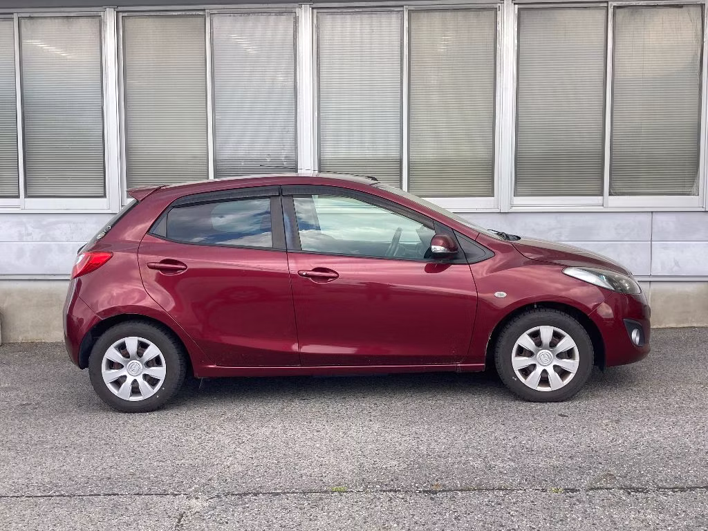 MAZDA DEMIO