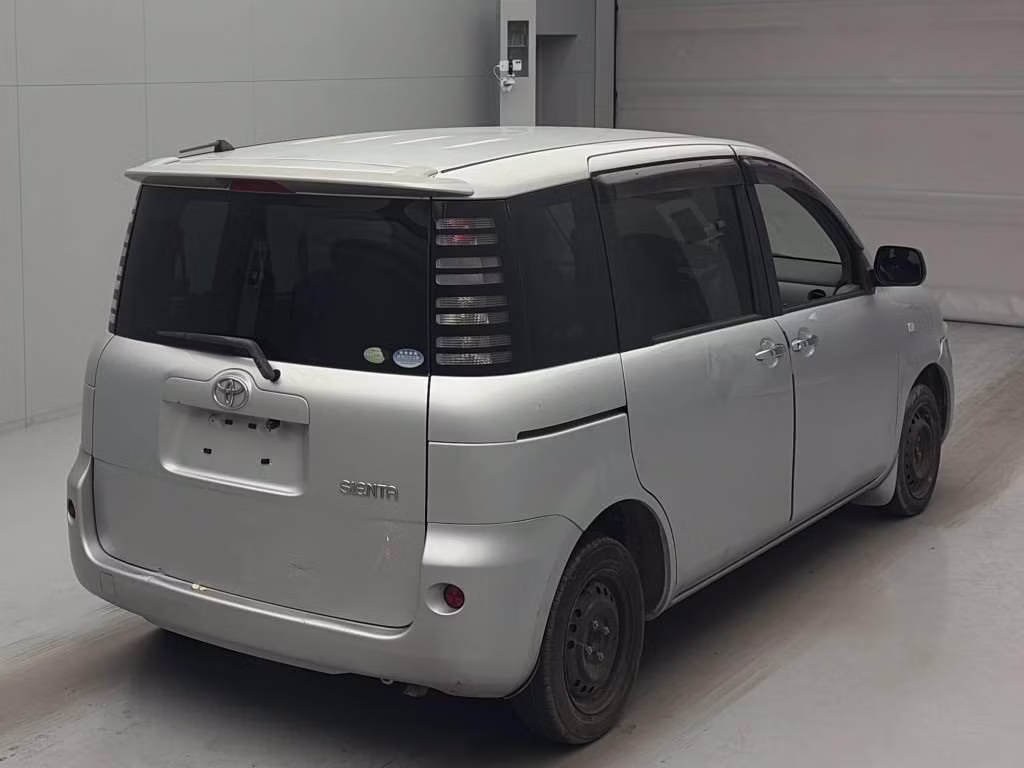 TOYOTA SIENTA