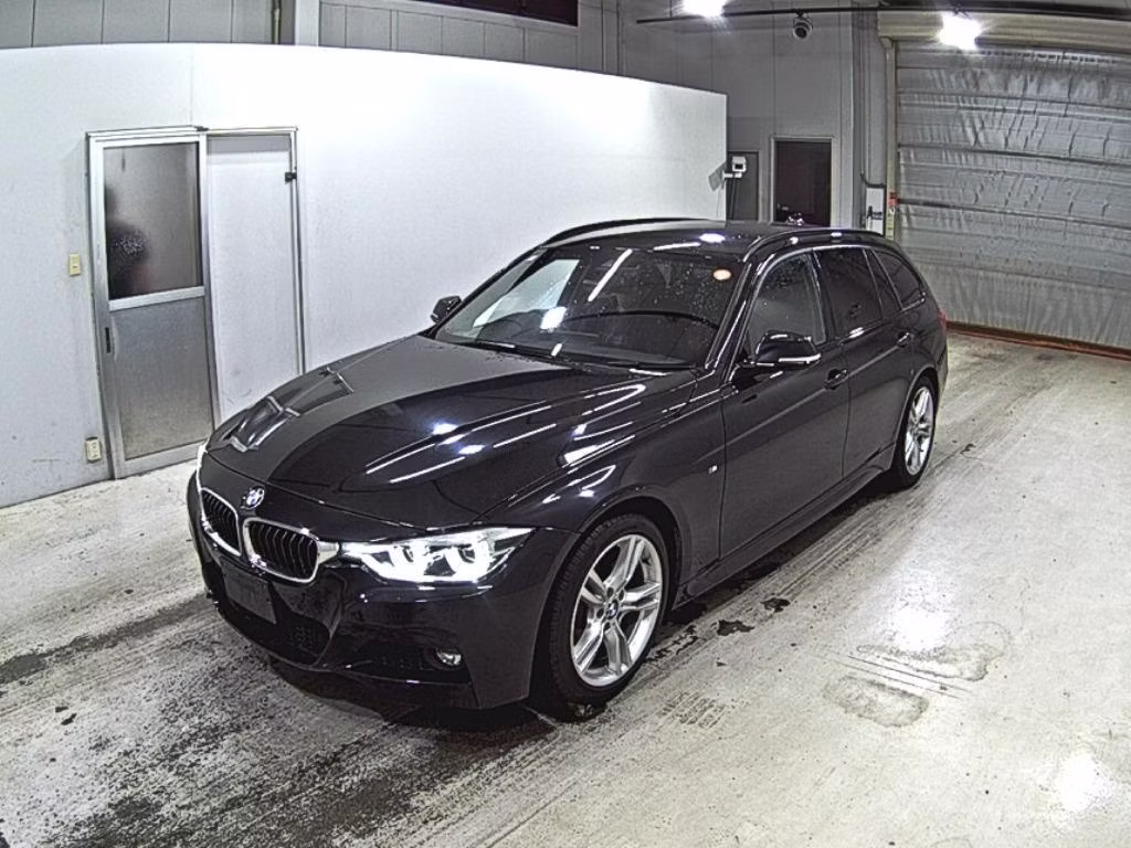 BMW 3-SERIES