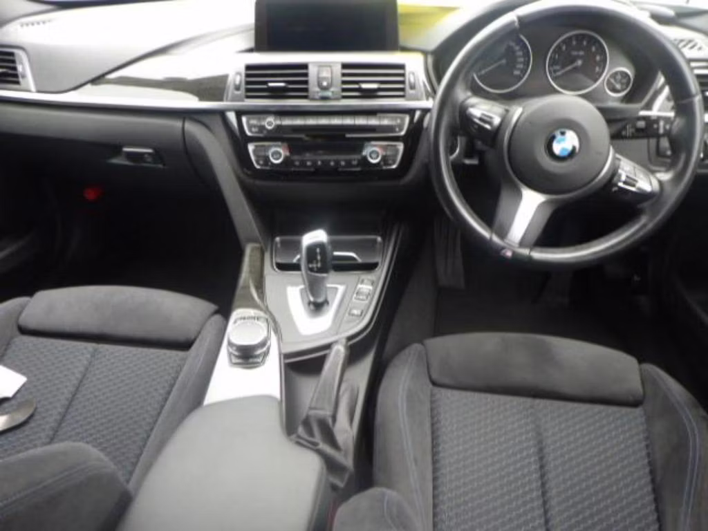 BMW 3-SERIES