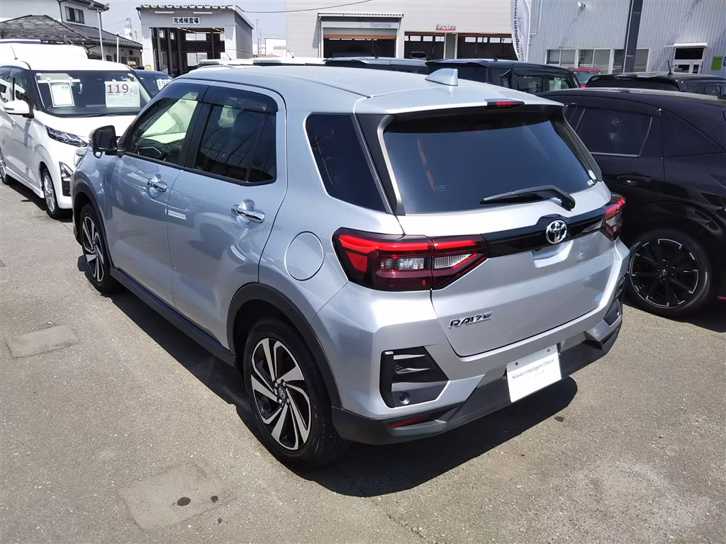 TOYOTA RAIZE