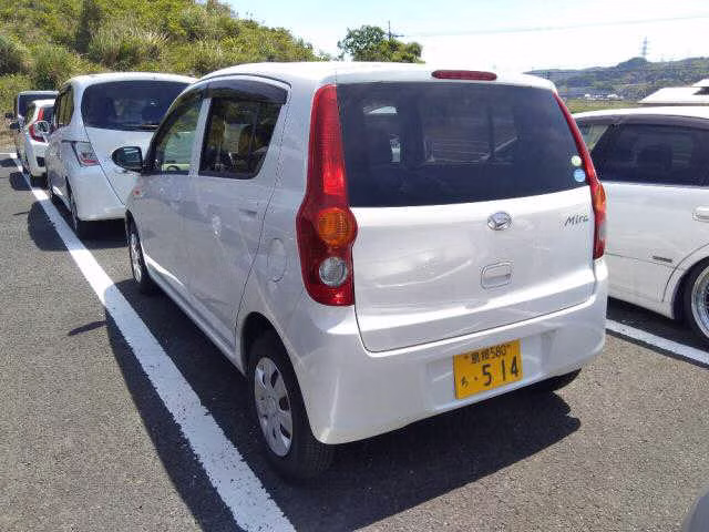DAIHATSU MIRA