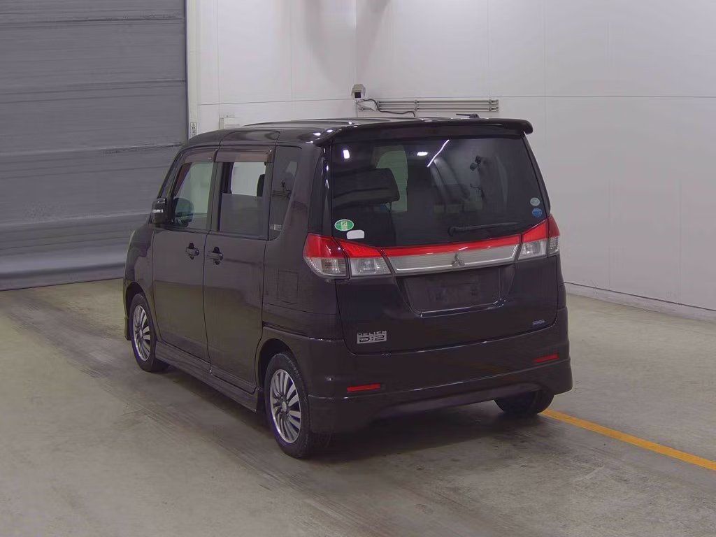 MITSUBISHI DELICA D:2