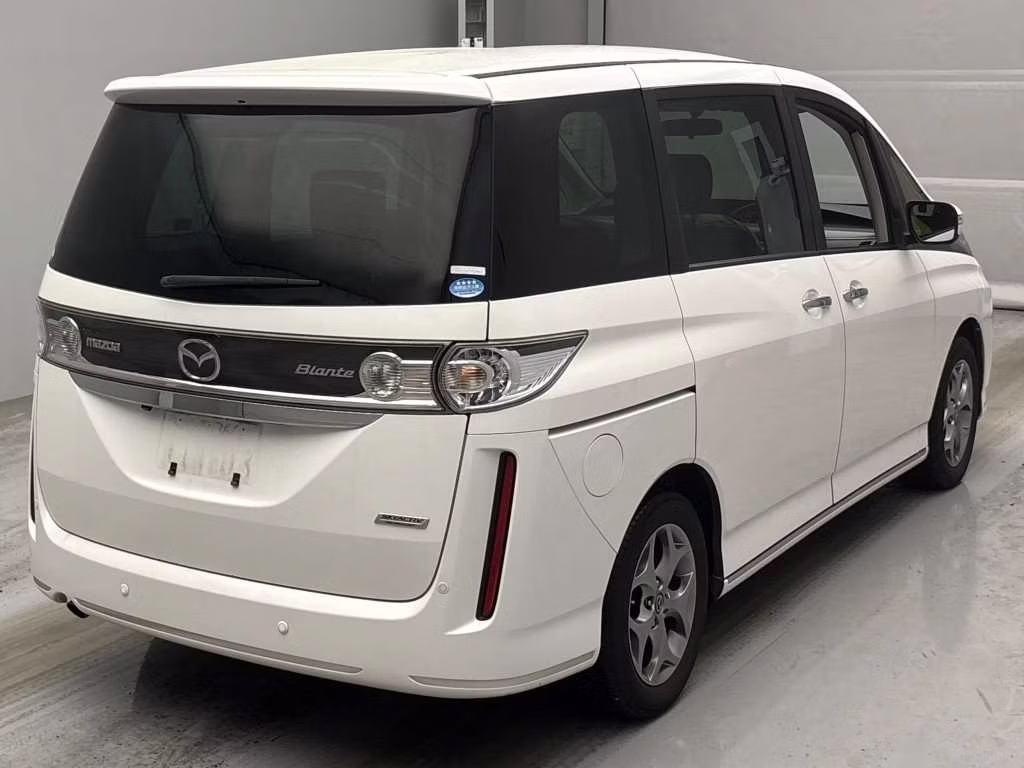 MAZDA BIANTE