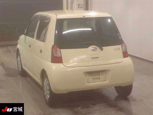 DAIHATSU ESSE