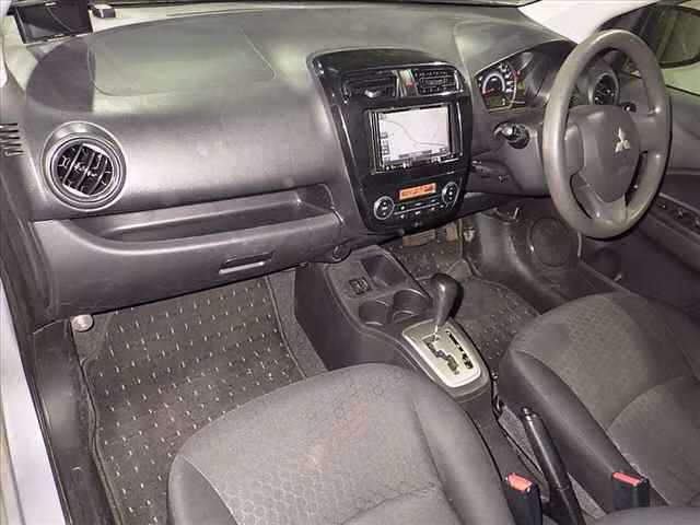 MITSUBISHI MIRAGE