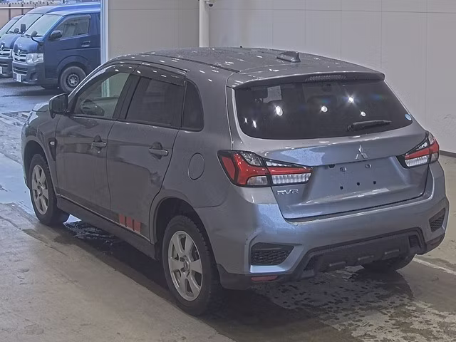 MITSUBISHI RVR