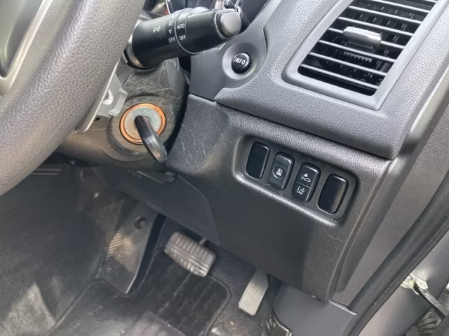 MITSUBISHI RVR