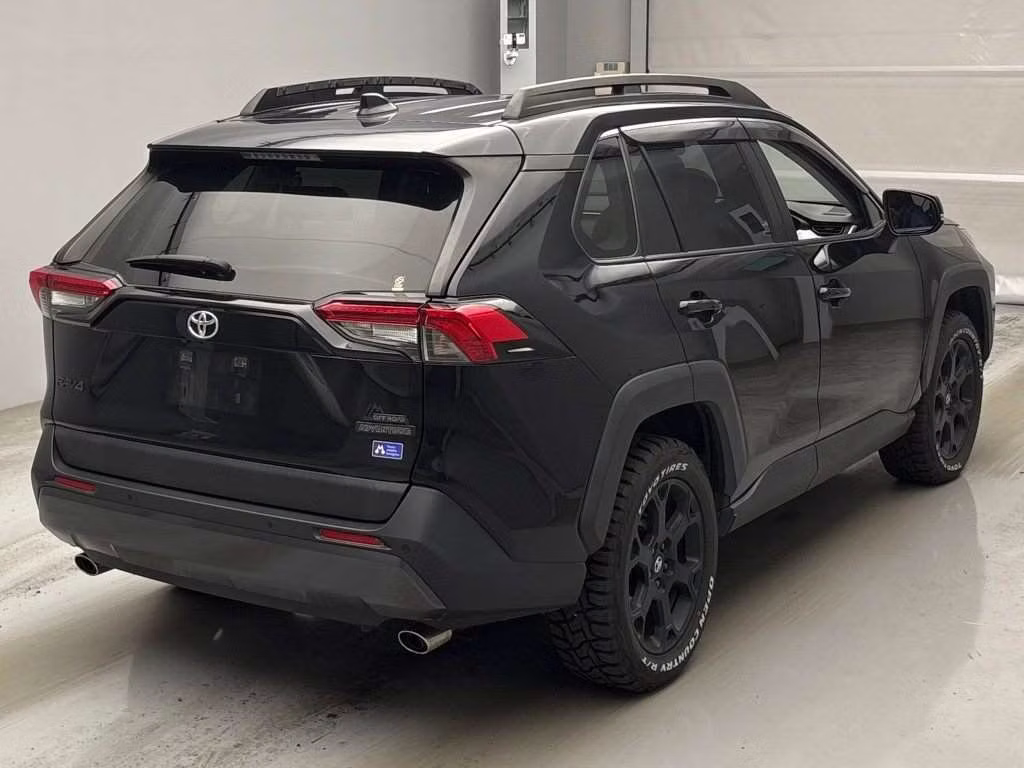 TOYOTA RAV4