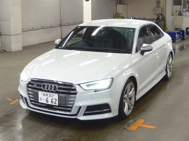 AUDI S3