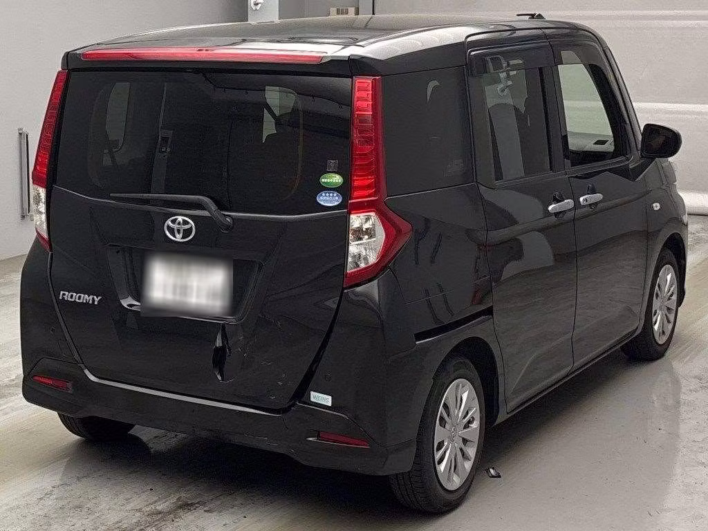 TOYOTA ROOMY