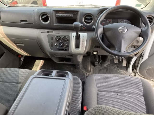 NISSAN NV350 CARAVAN