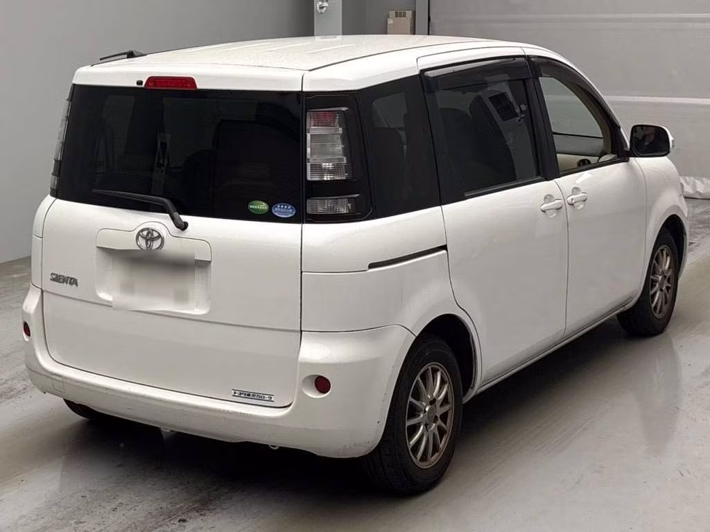 TOYOTA SIENTA