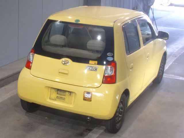 DAIHATSU ESSE