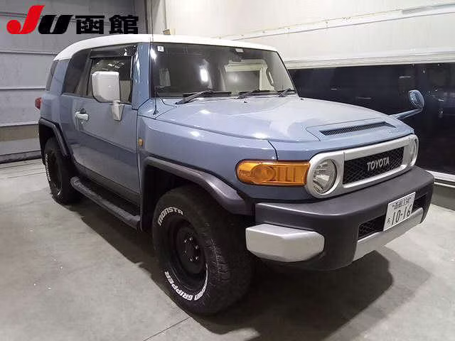 TOYOTA FJ CRUISER