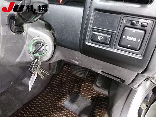 TOYOTA CARINA