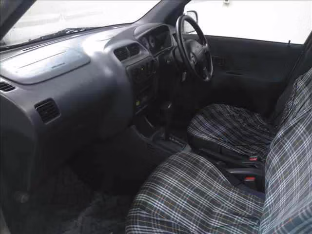 DAIHATSU TERIOS KID