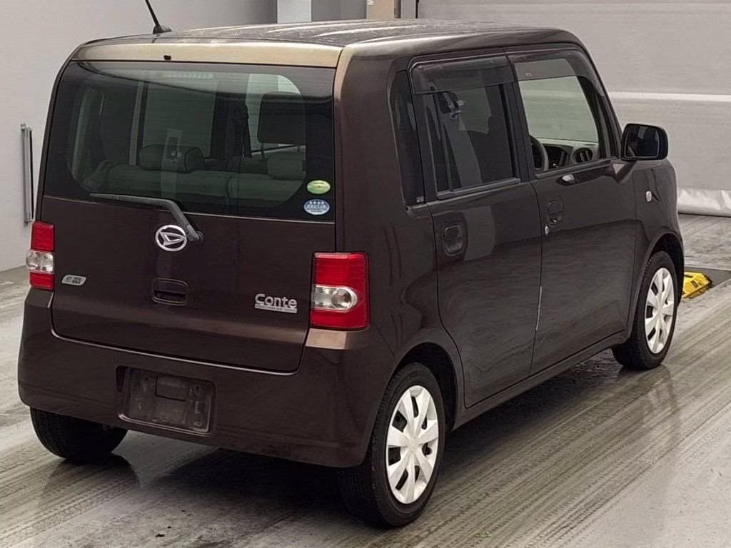 DAIHATSU MOVE CONTE