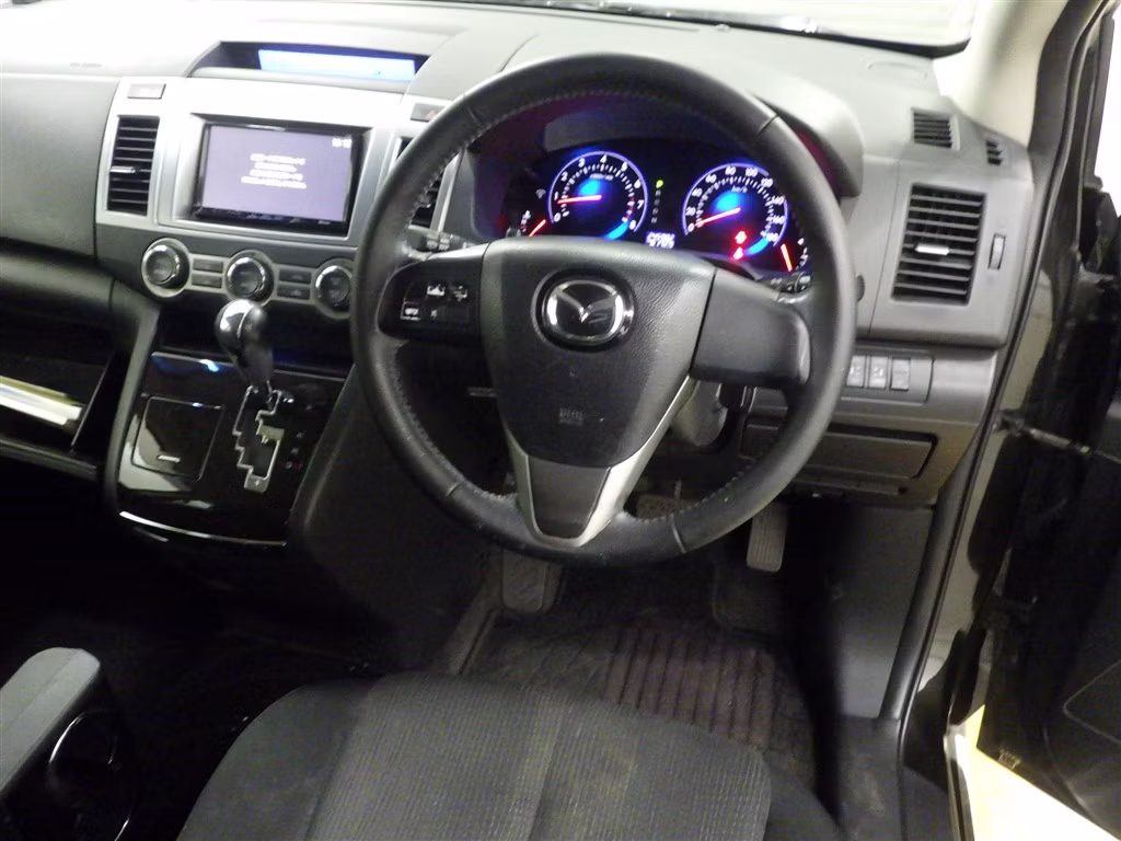 MAZDA MPV