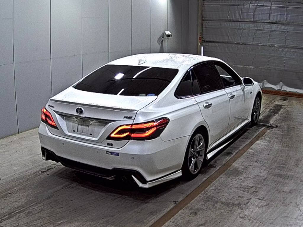 TOYOTA CROWN