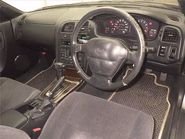NISSAN SKYLINE