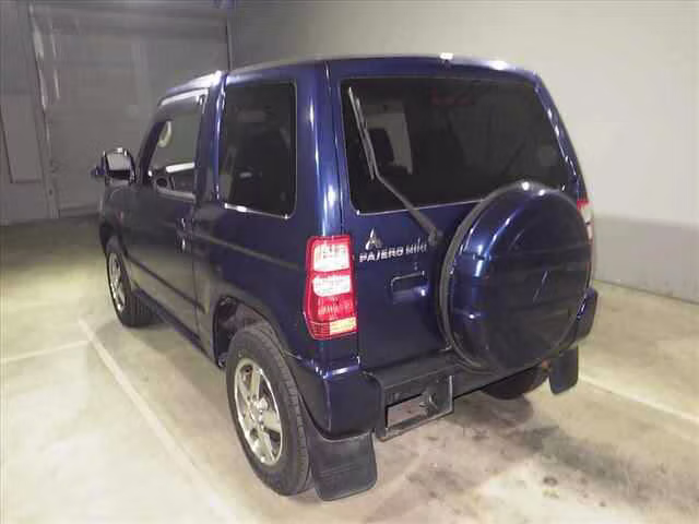 MITSUBISHI PAJERO MINI
