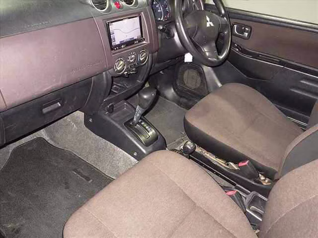 MITSUBISHI PAJERO MINI