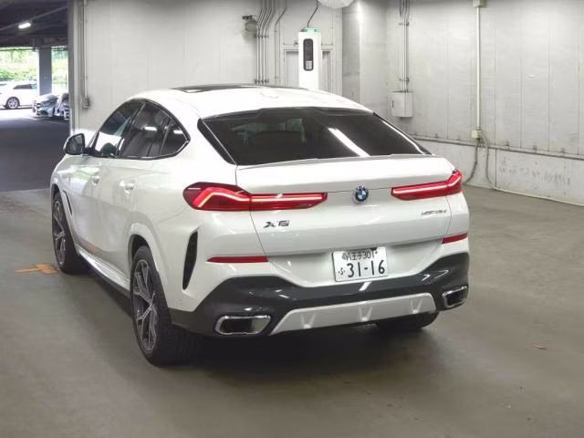 BMW X6