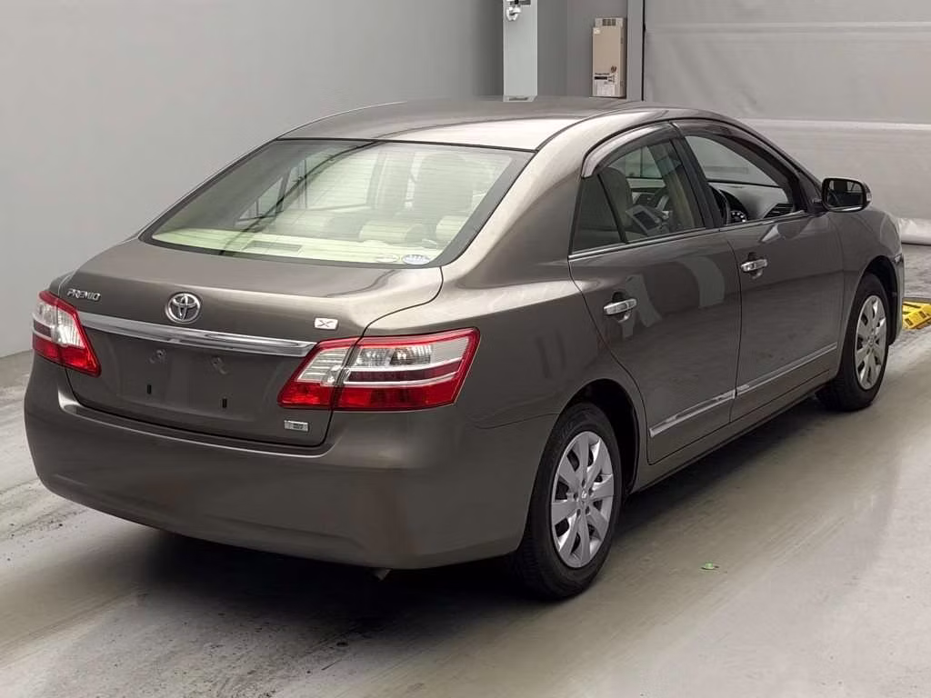 TOYOTA PREMIO