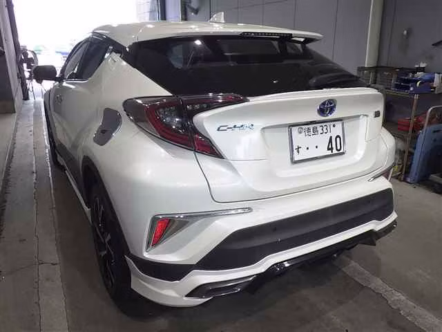 TOYOTA C-HR