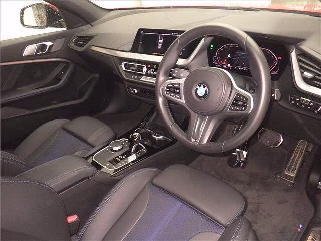 BMW 1-SERIES