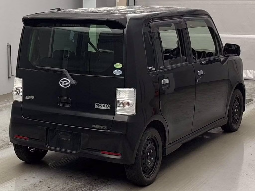 DAIHATSU MOVE CONTE