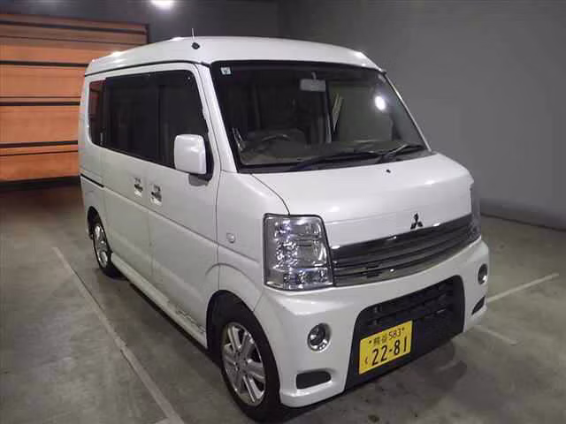 MITSUBISHI TOWN BOX