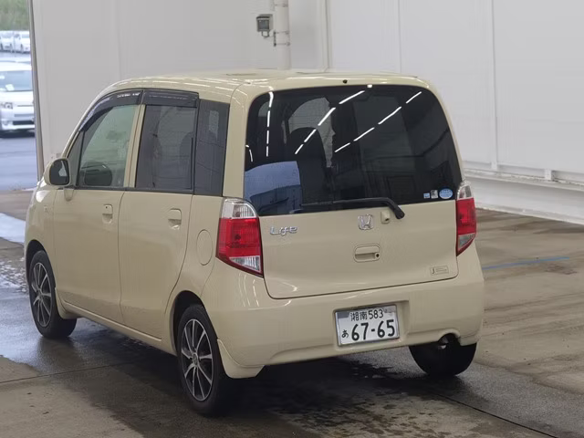 HONDA LIFE