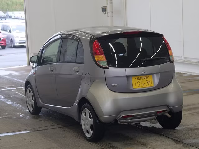 MITSUBISHI I