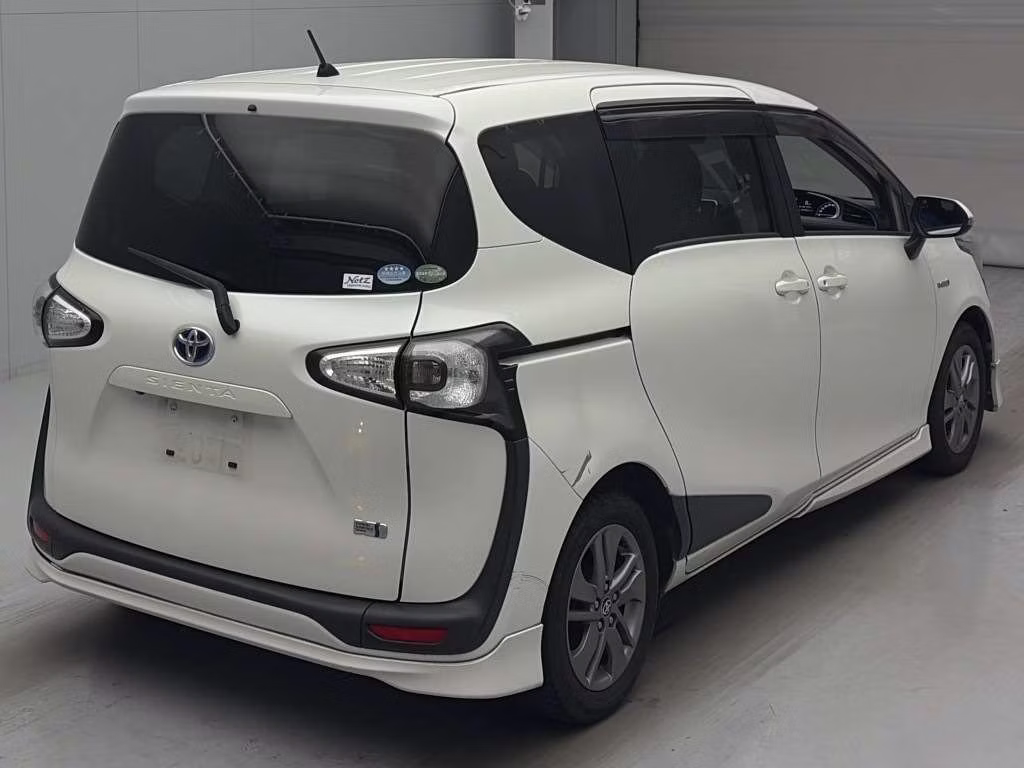 TOYOTA SIENTA