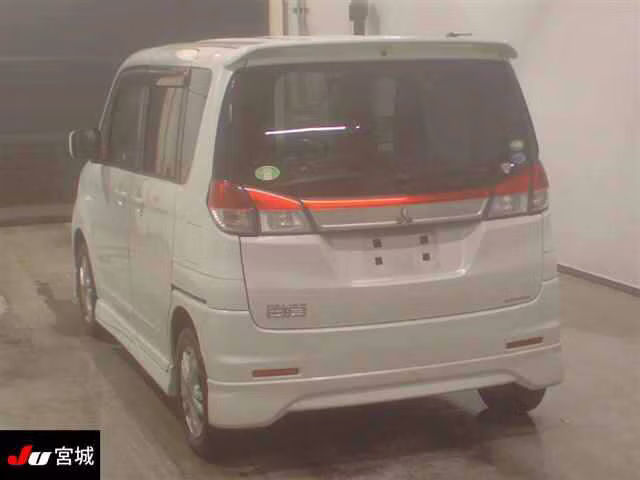 MITSUBISHI DELICA D:2