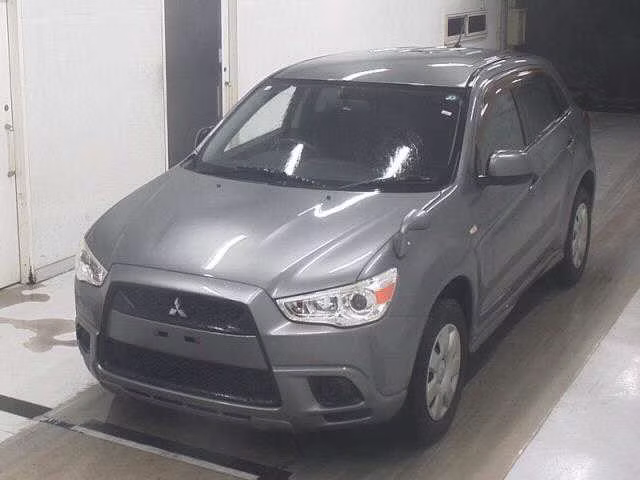 MITSUBISHI RVR