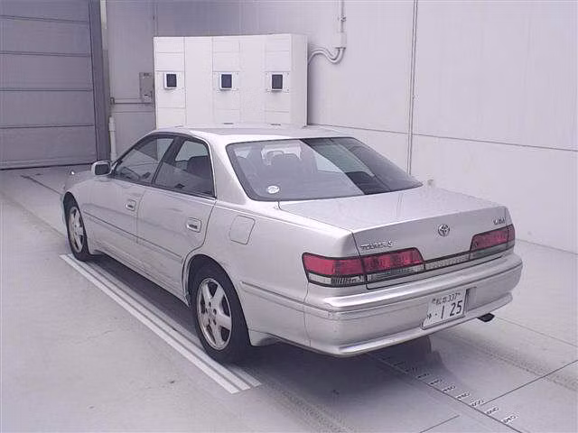 TOYOTA MARK II
