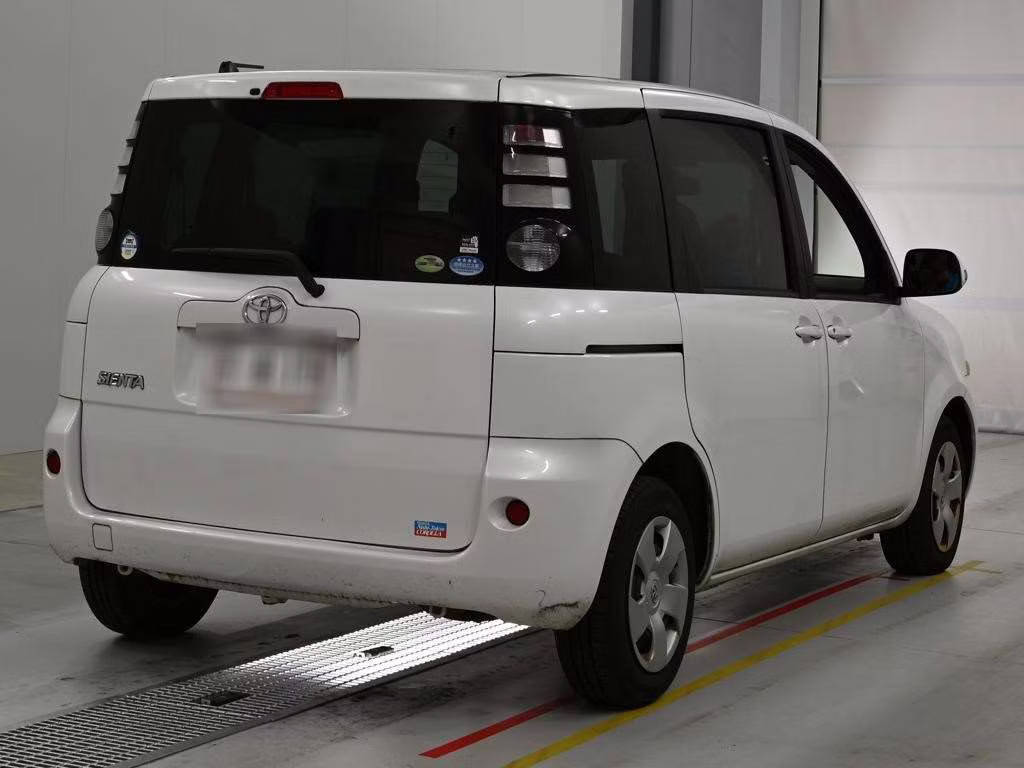 TOYOTA SIENTA
