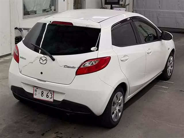 MAZDA DEMIO