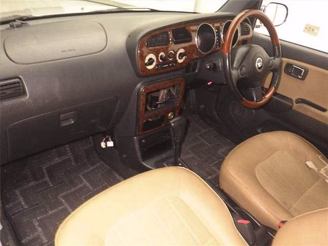 DAIHATSU MIRA GINO