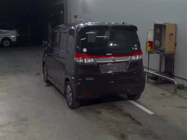 MITSUBISHI DELICA D:2